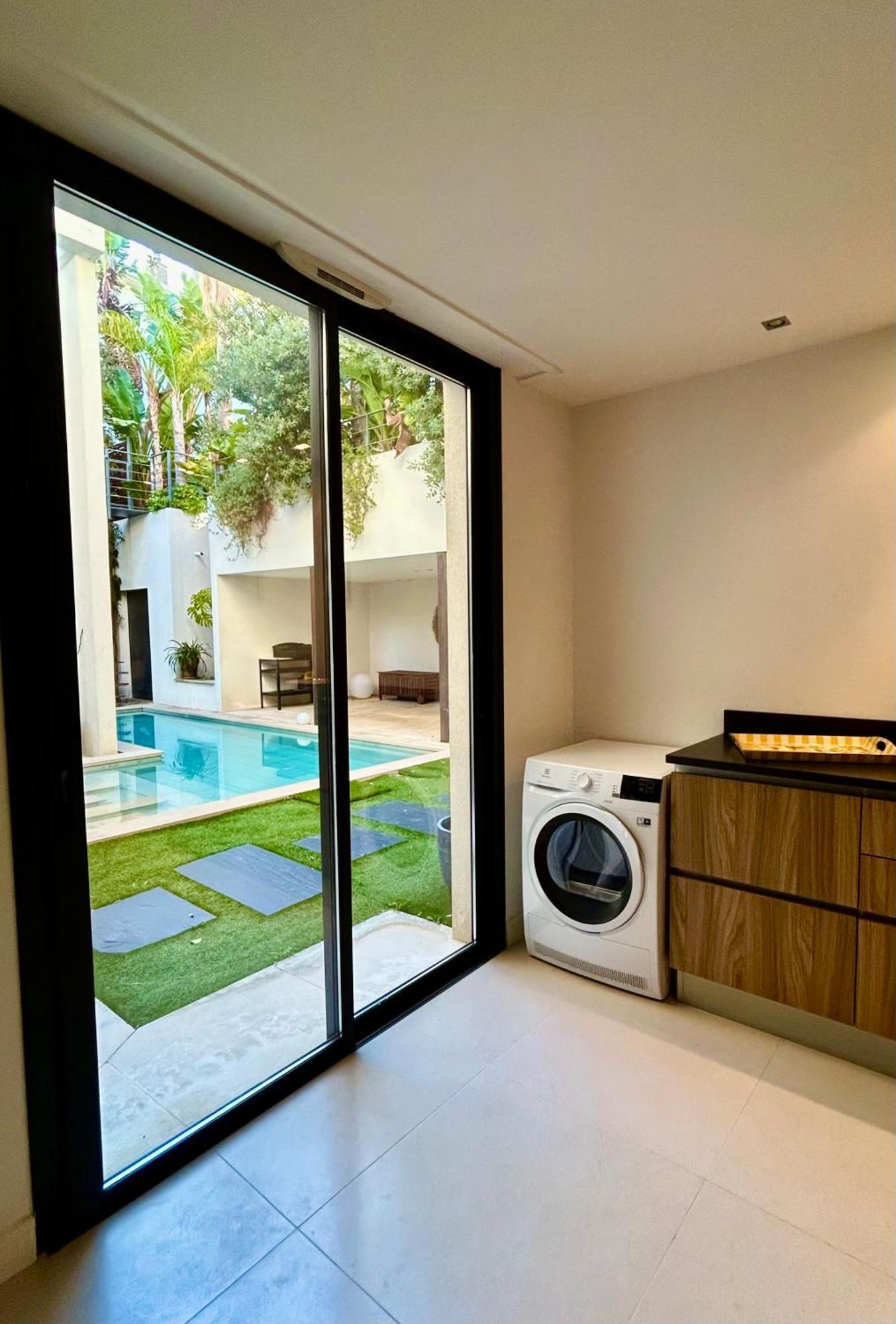 Rumah Bali Cannes Ngoại thất bức ảnh