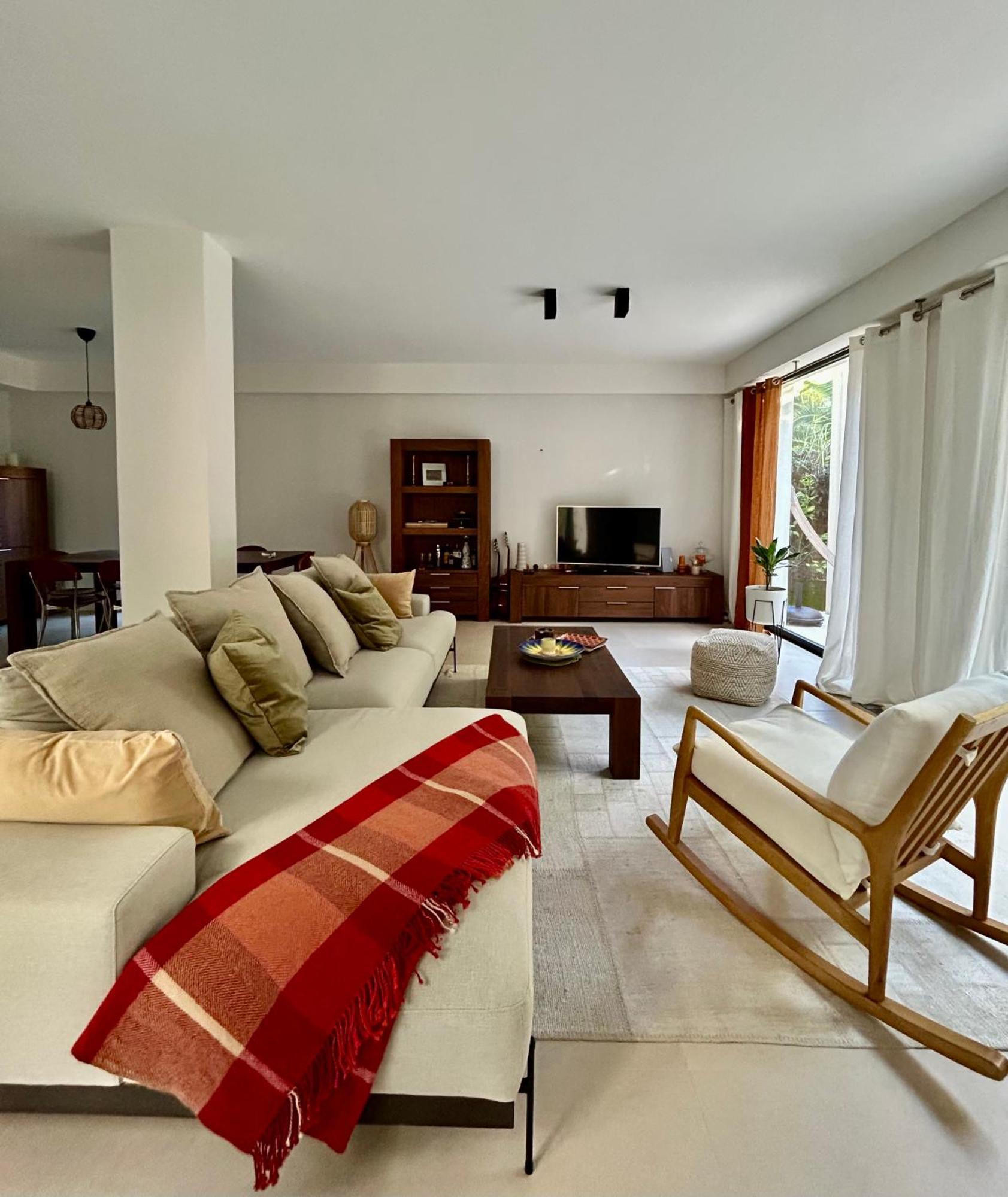 Rumah Bali Cannes Ngoại thất bức ảnh