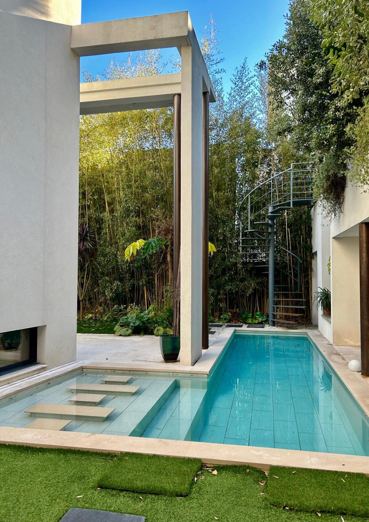 Rumah Bali Cannes Ngoại thất bức ảnh